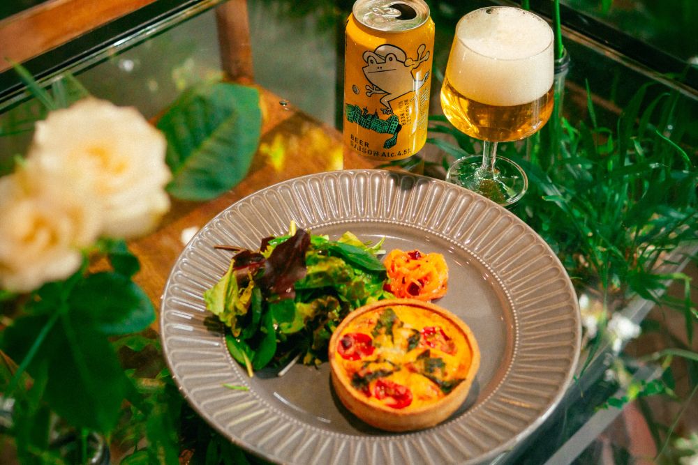 青山フラワーマーケットの季節のキッシュプレート