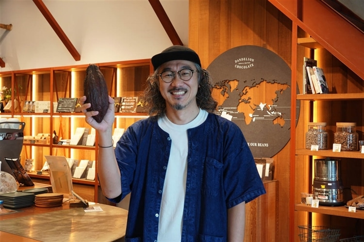 ダンデライオン・チョコレート物江さんのポートレート写真