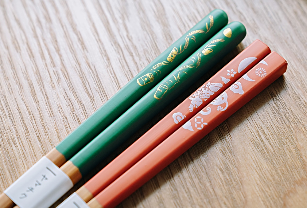 竹の箸だけをつくる「ヤマチク」のペア竹箸