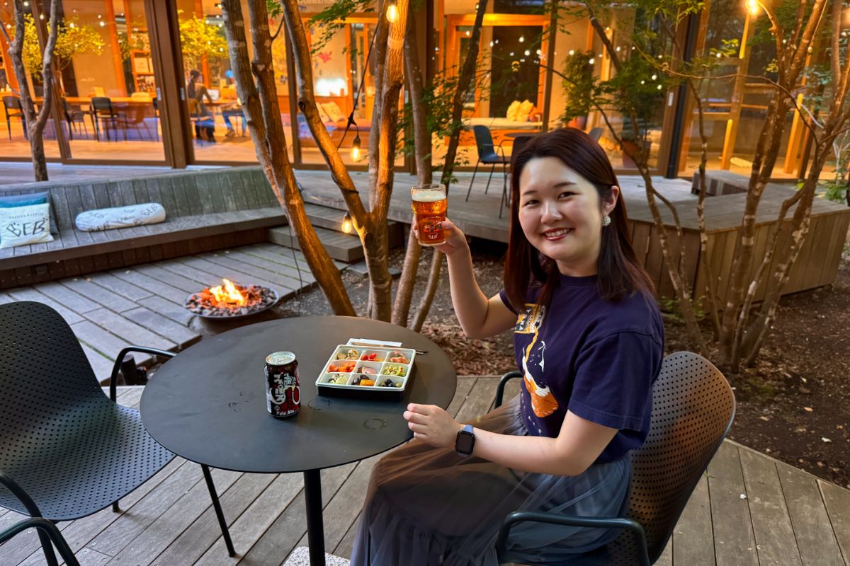 BEB5軽井沢のラウンジTAMARIBAで夕食