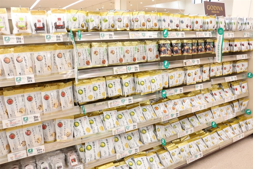 ツルヤ軽井沢店のドライフルーツ売場