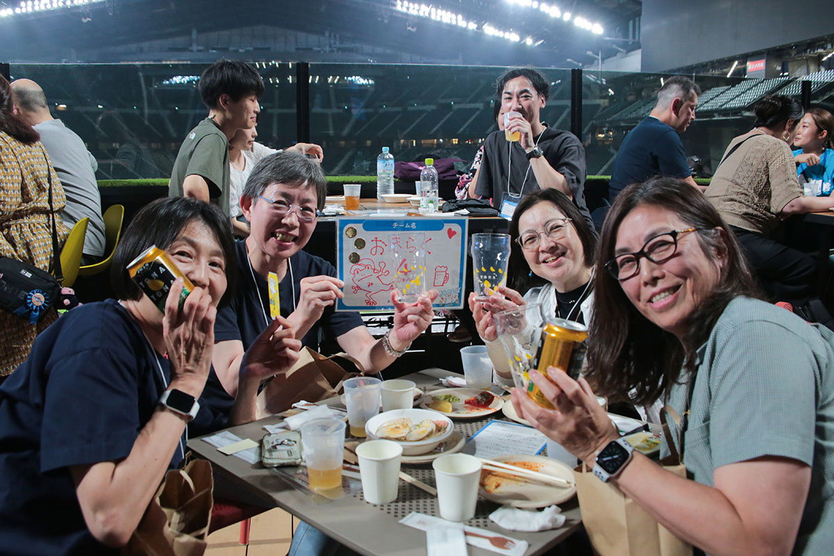 そらとしば宴2024夏チーム対抗クイズ大会優勝チームの写真