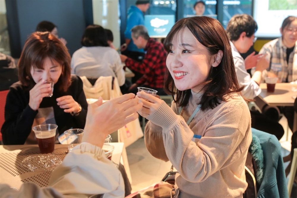 そらとしばでのテイスティングイベントの様子