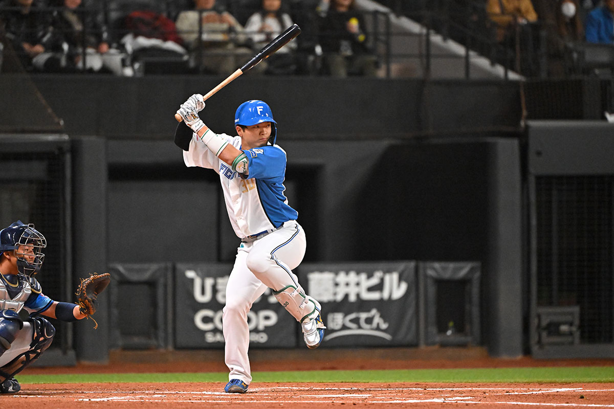 推しが飲める？！ファイターズ選手の折れたバットでビールをつくる 
