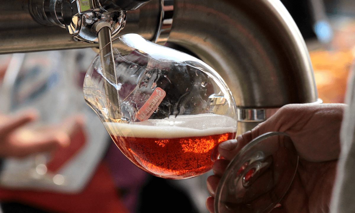 クラフトビールと地ビールの歴史と違いについて