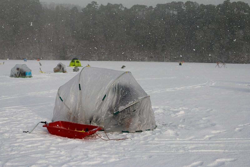 氷上ワカサギ釣り　テント