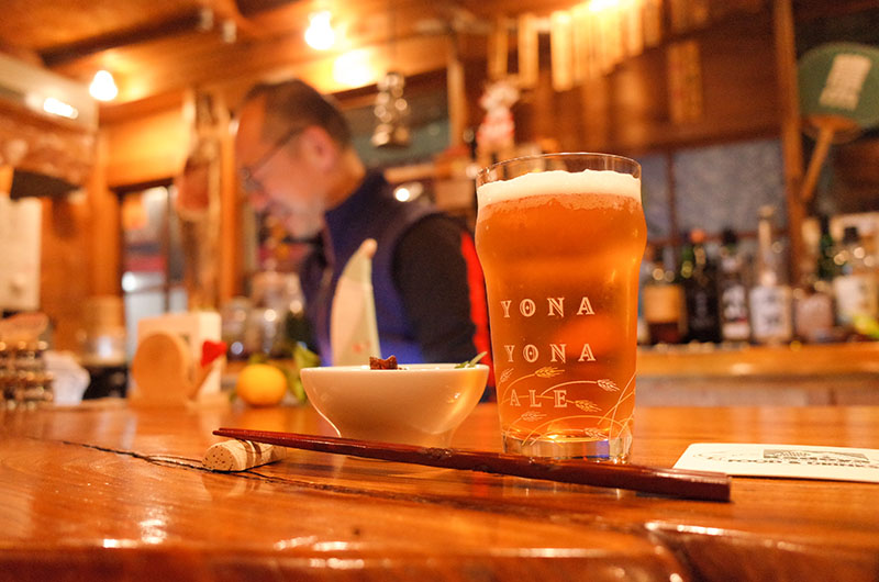 横須賀の老舗アウトドアグッズショップ&バー「カドヤ」ではよなよなエールが飲めます