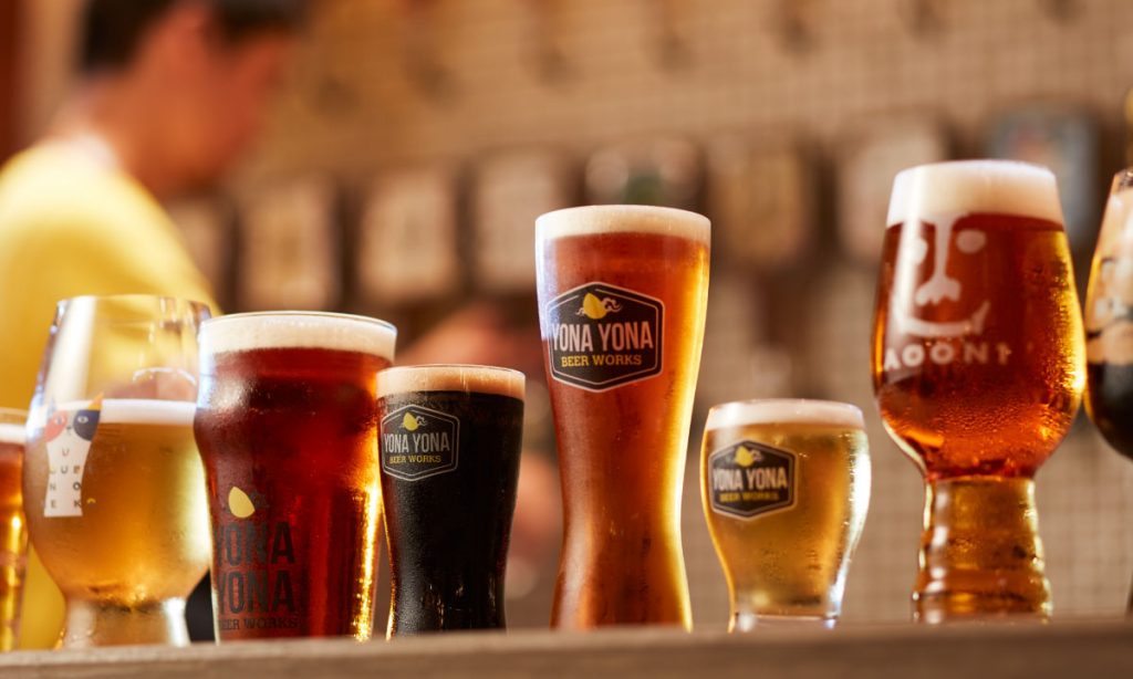 ビールの飲み頃温度は「ビールの種類」によって違う？ビールをおいしく飲むための「適温」の話 | よなよなエール公式ウェブサイト「よなよなの里」